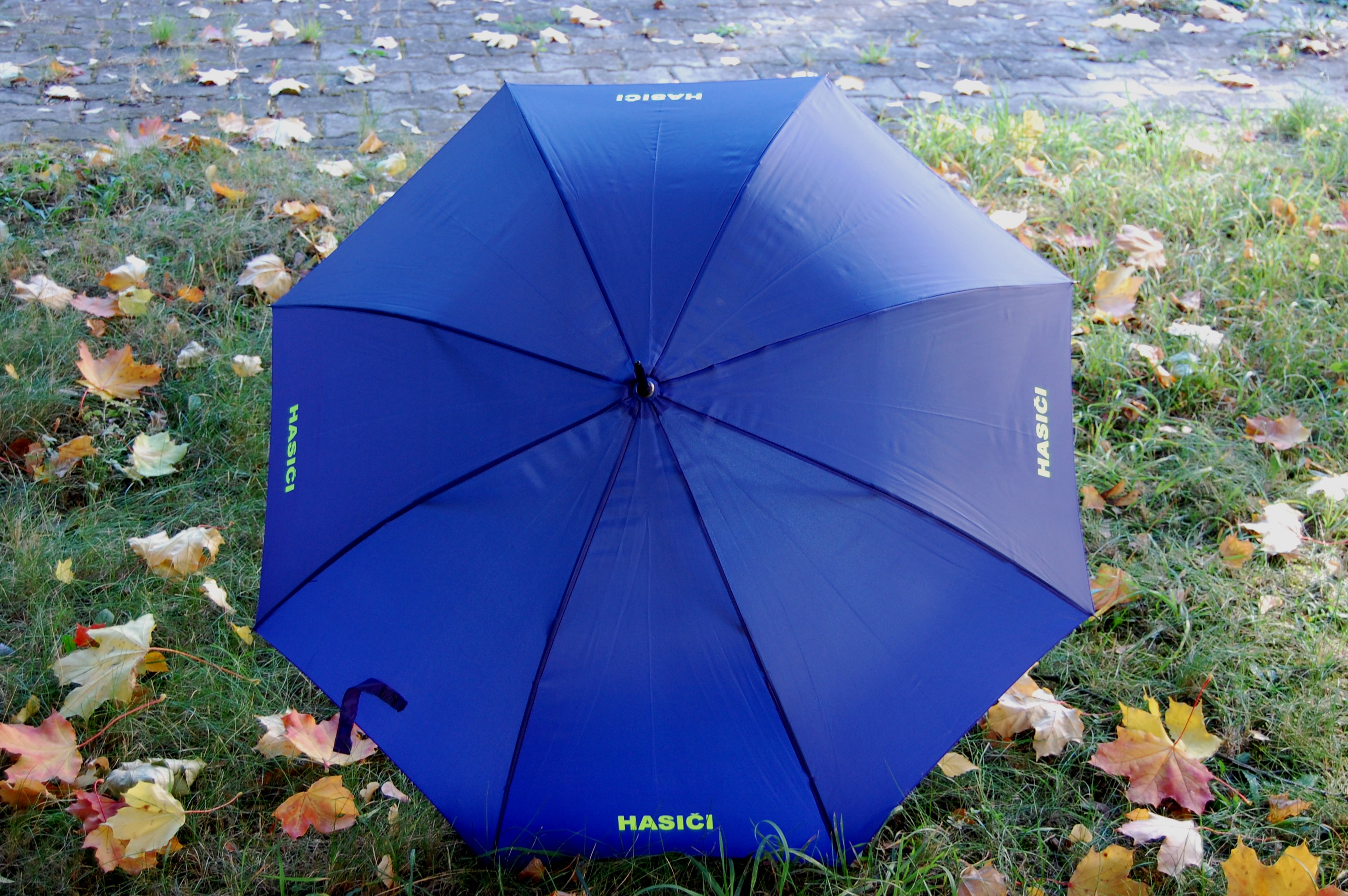 Deštník s nápisem HASIČI - tmavě modrý